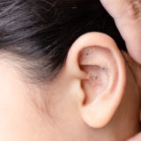 耳の反射区とは？耳ツボはダイエットにも効果的！位置など図を合わせて解説